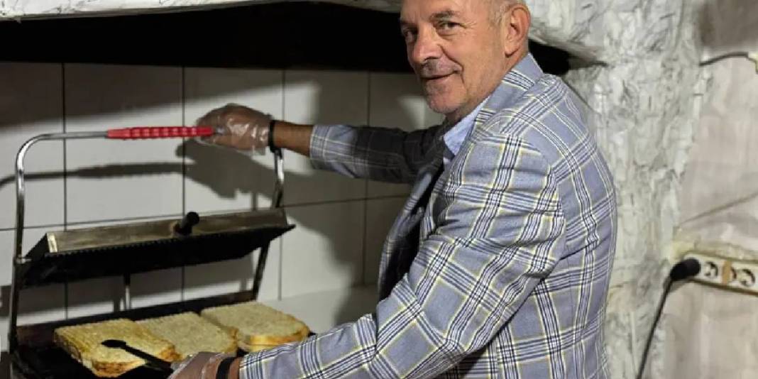 Sıradan tostlara taş çıkarıyor! Coğrafi işaretli tosta yoğun ilgi: Kargoyla bile sipariş teslim ediyor 1